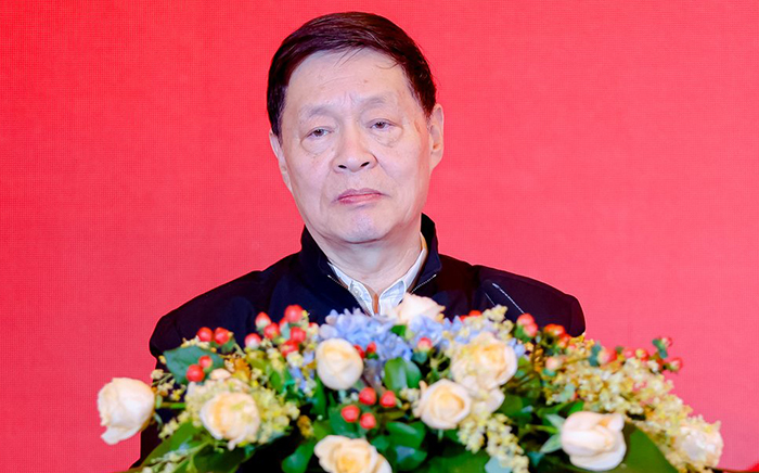 中国房地产业协会会长陈宜明致辞